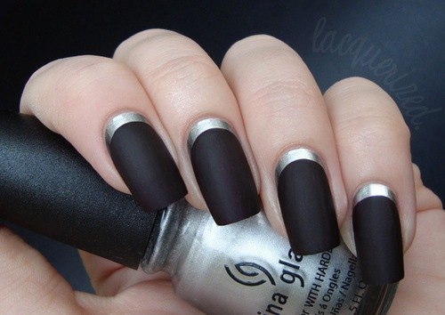 Stripped black silver nails