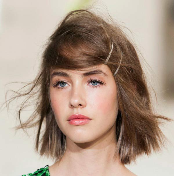 Ways to Update a Bob Hairstyle