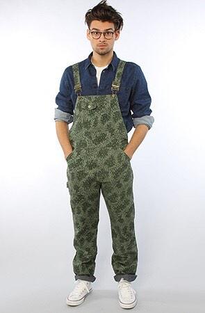 Fashion Trends We Want to Retire Now