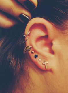 Different Ear Piercing Types and Ways of Wearing Them