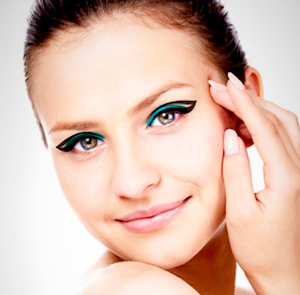 Tips for Perfect Bottom Eyeliner