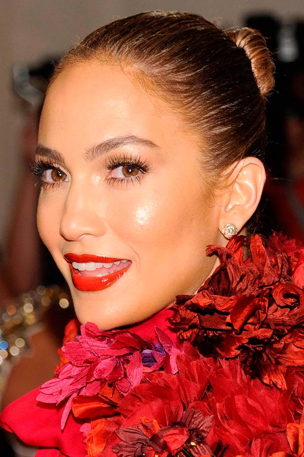 Sleek Hairstyles to Try In 2015